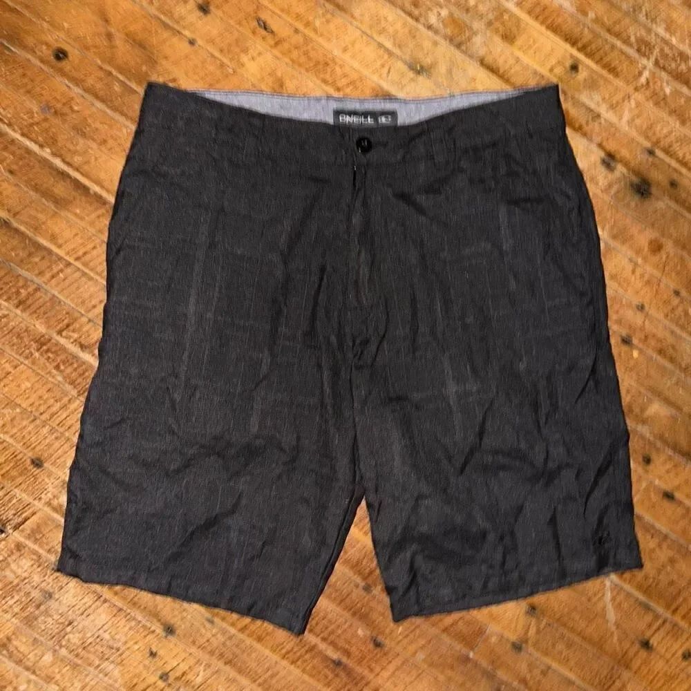 O’Neill black plaid athletic flat front size 34 gorpcore shorts